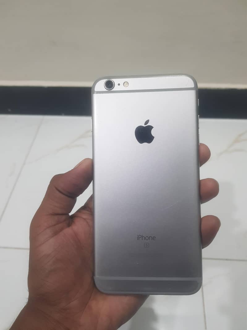 Apple iPhone 6S Plus 1