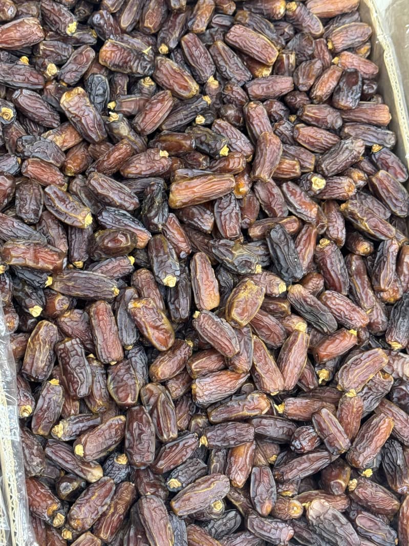 organic dates 10