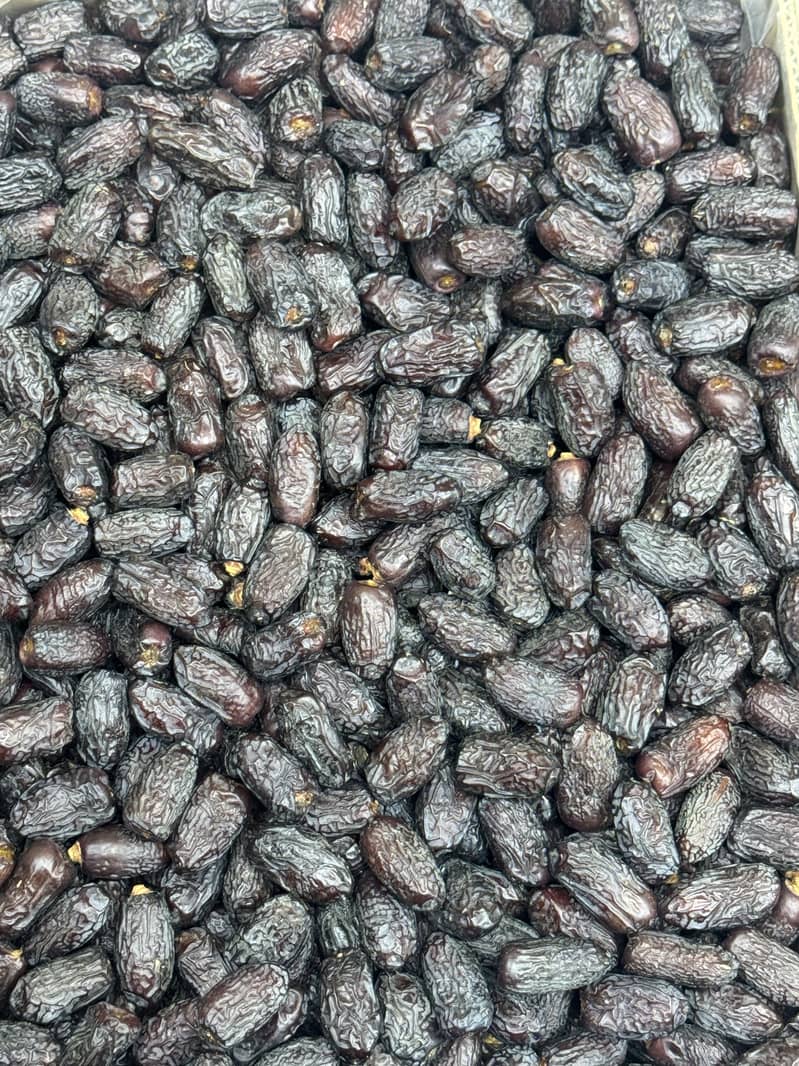 organic dates 11