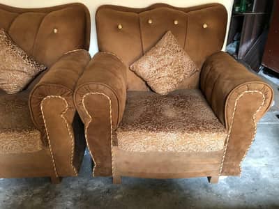 6 seater sofa set with 6 cusions