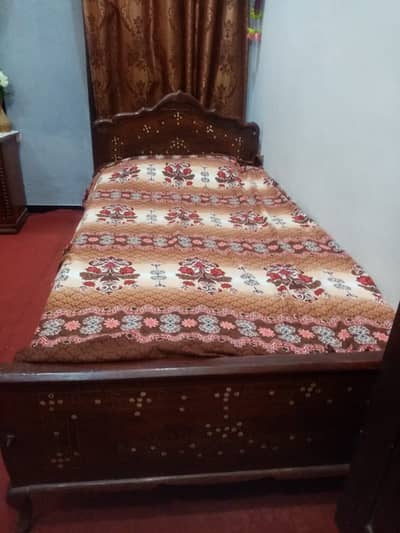 single bed pair selling it due to space issue