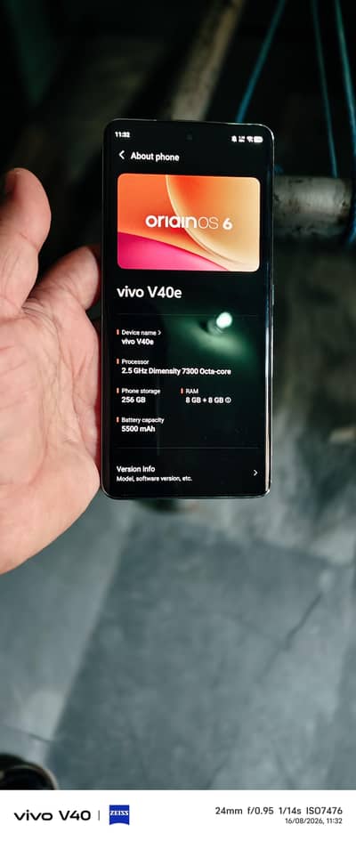 vivo v40e 8+8/256 rate final with only 8ow original charger