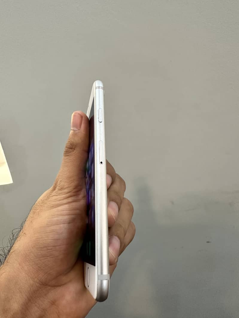 Apple iPhone 7 5