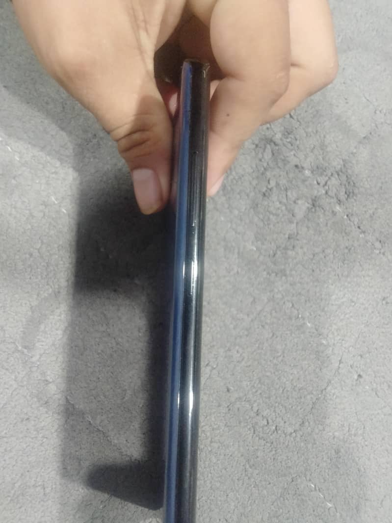 Samsung Mobile Note 8 1