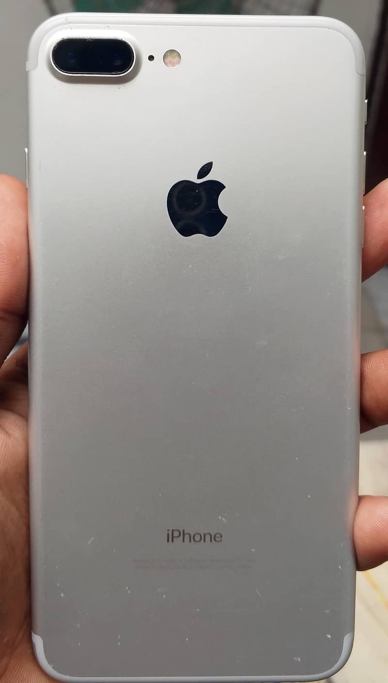 Apple iPhone 7 Plus 0