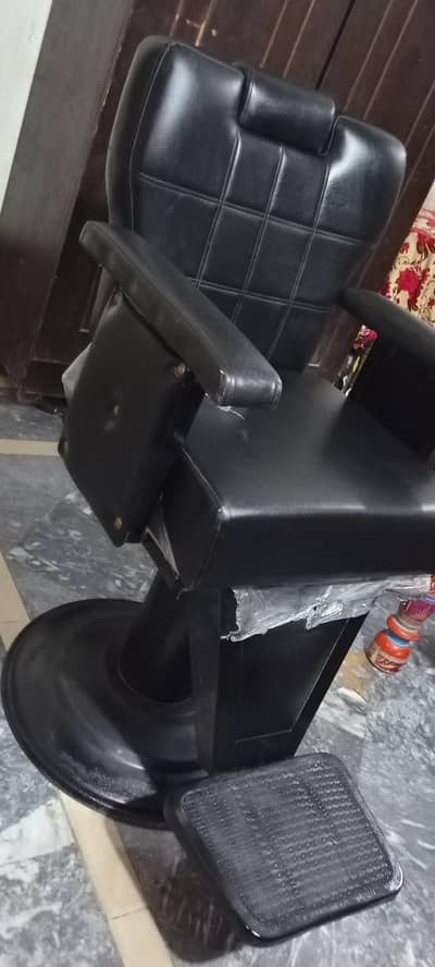 Salon Chair
