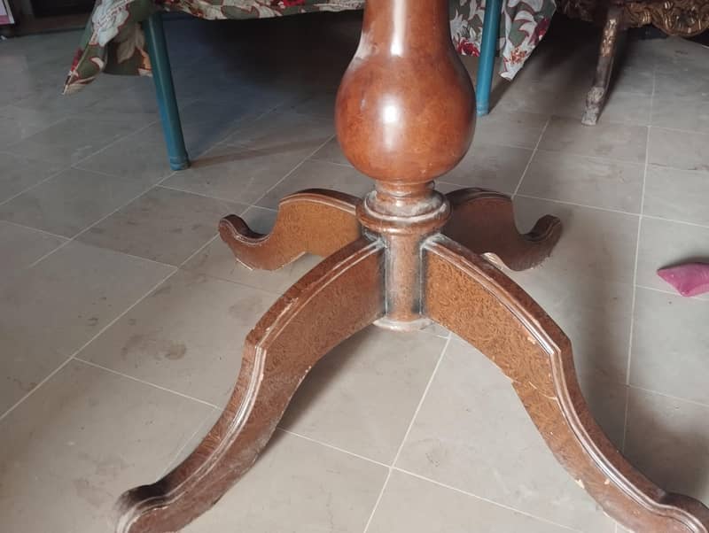 Dining table 4