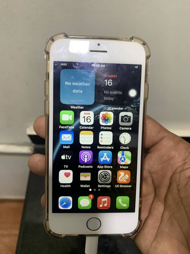 Apple iPhone 8 4