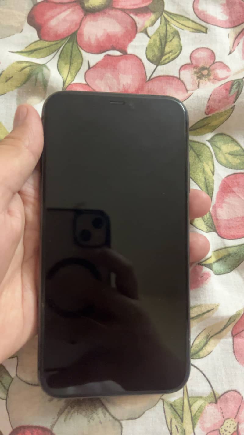 Apple iPhone 11 3