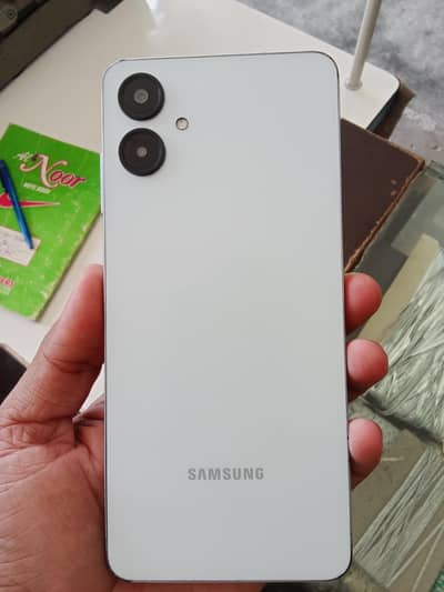 Samsung Mobile A06
