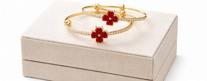 Elegant Red Flower Gold Bracelet Set