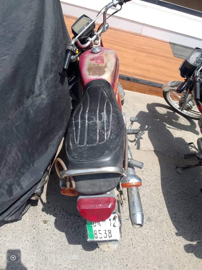 Honda cd70 3