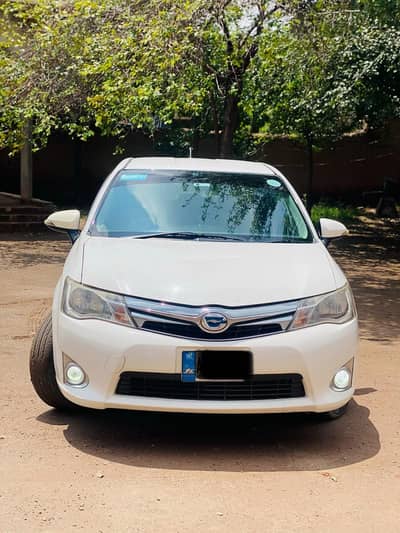 Toyota Fielder 2015