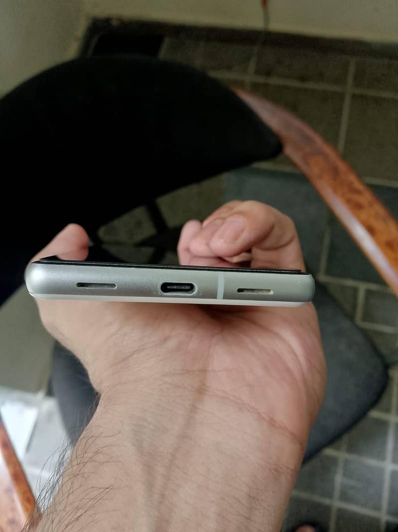 Google Pixel 7a 3