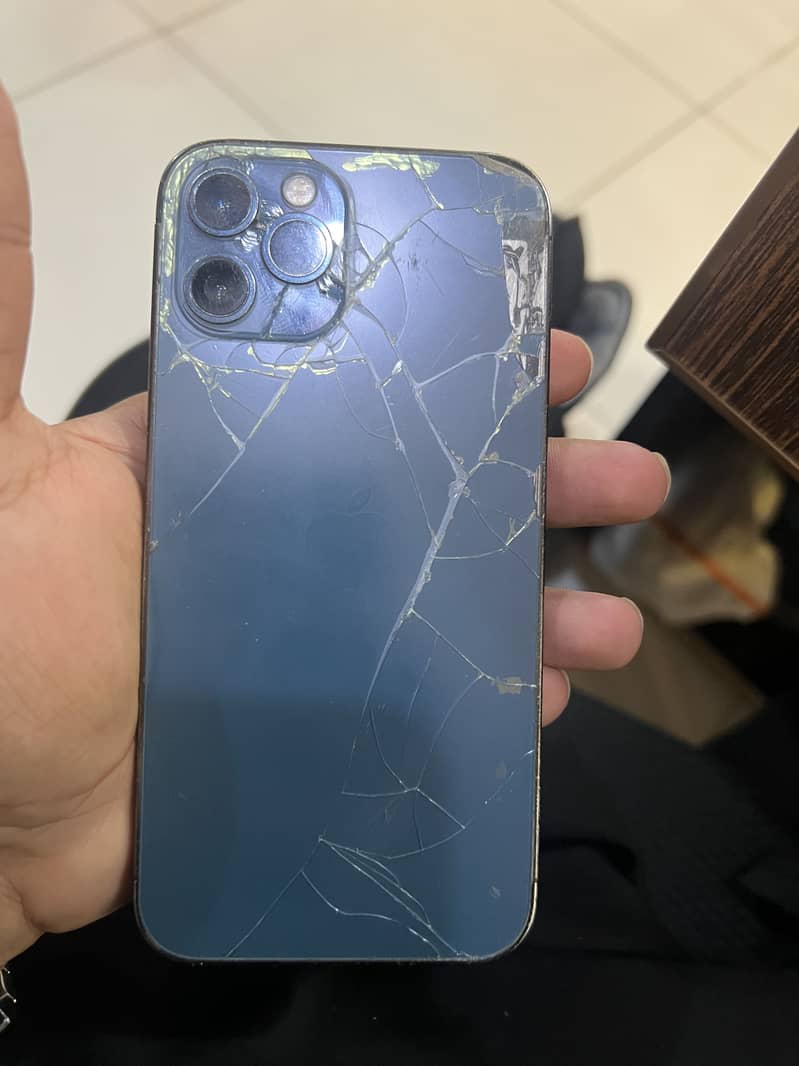 Apple iPhone 12 Pro 4