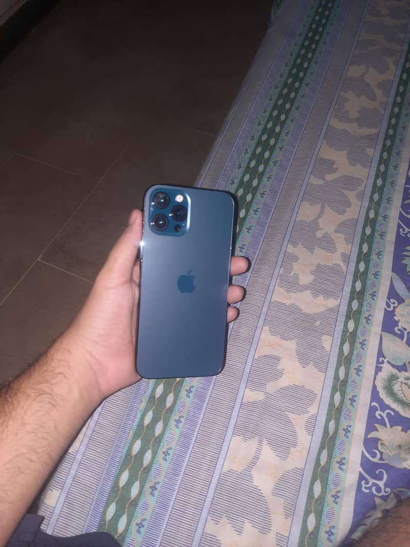 Apple iPhone 12 Pro Max 3