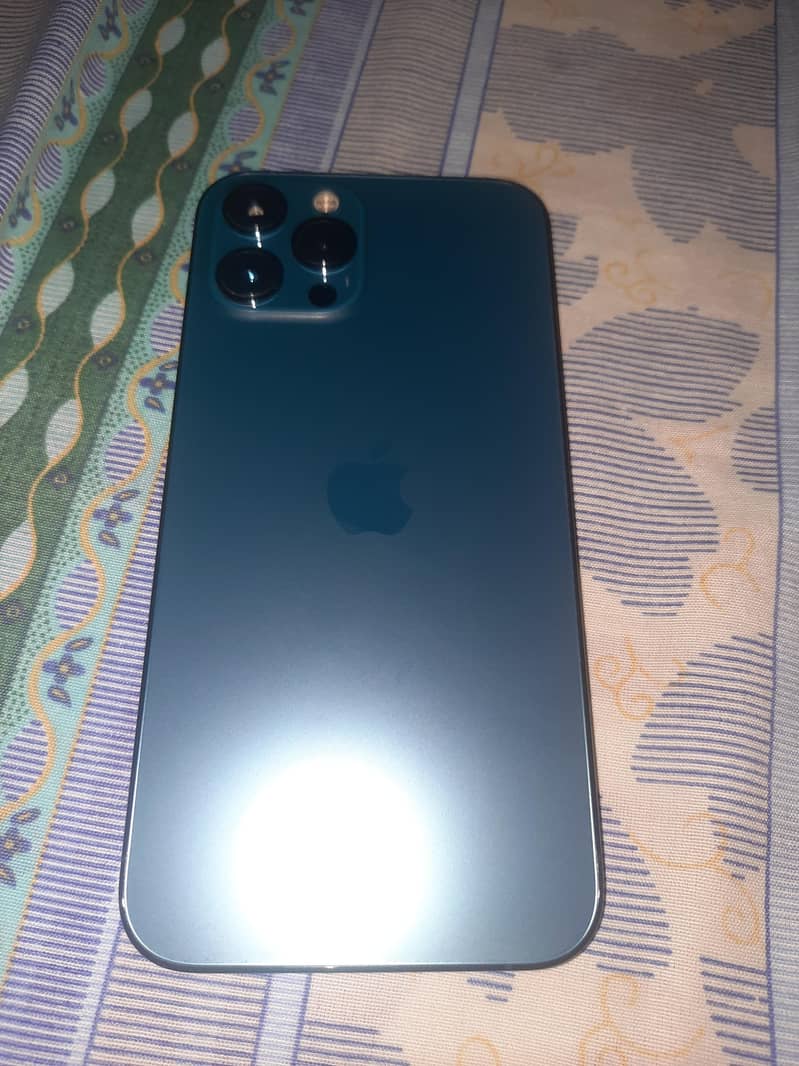 Apple iPhone 12 Pro Max 4