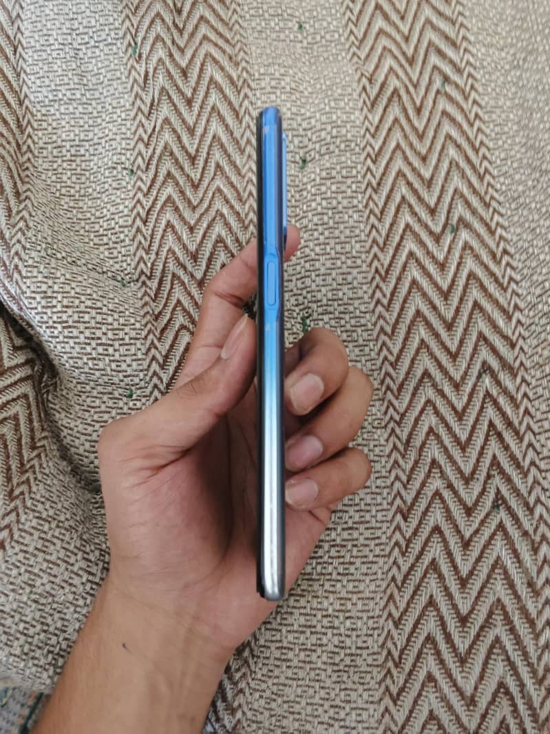 OPPO A54 5