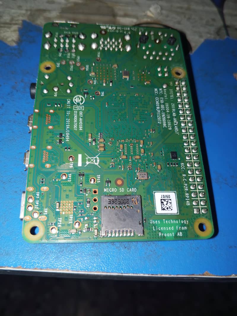 Raspberry Pi 4 Modal B 4