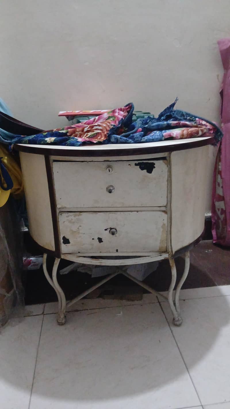 bed selling 2