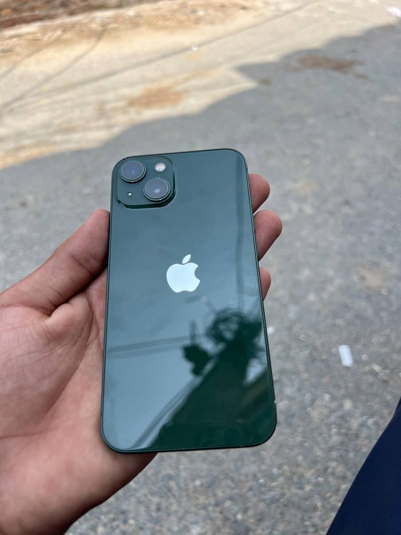 Apple iPhone 13 3