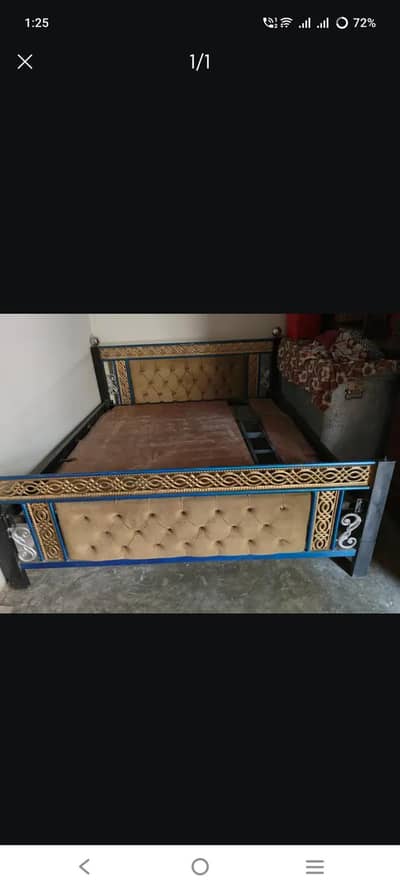 king size bed whit Matrs good condition
