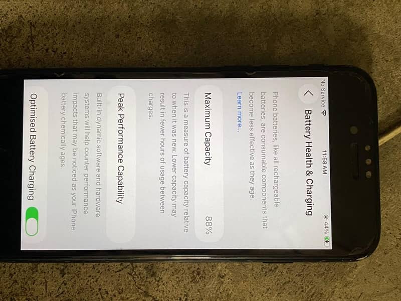 Apple iPhone SE 3rd generation 1