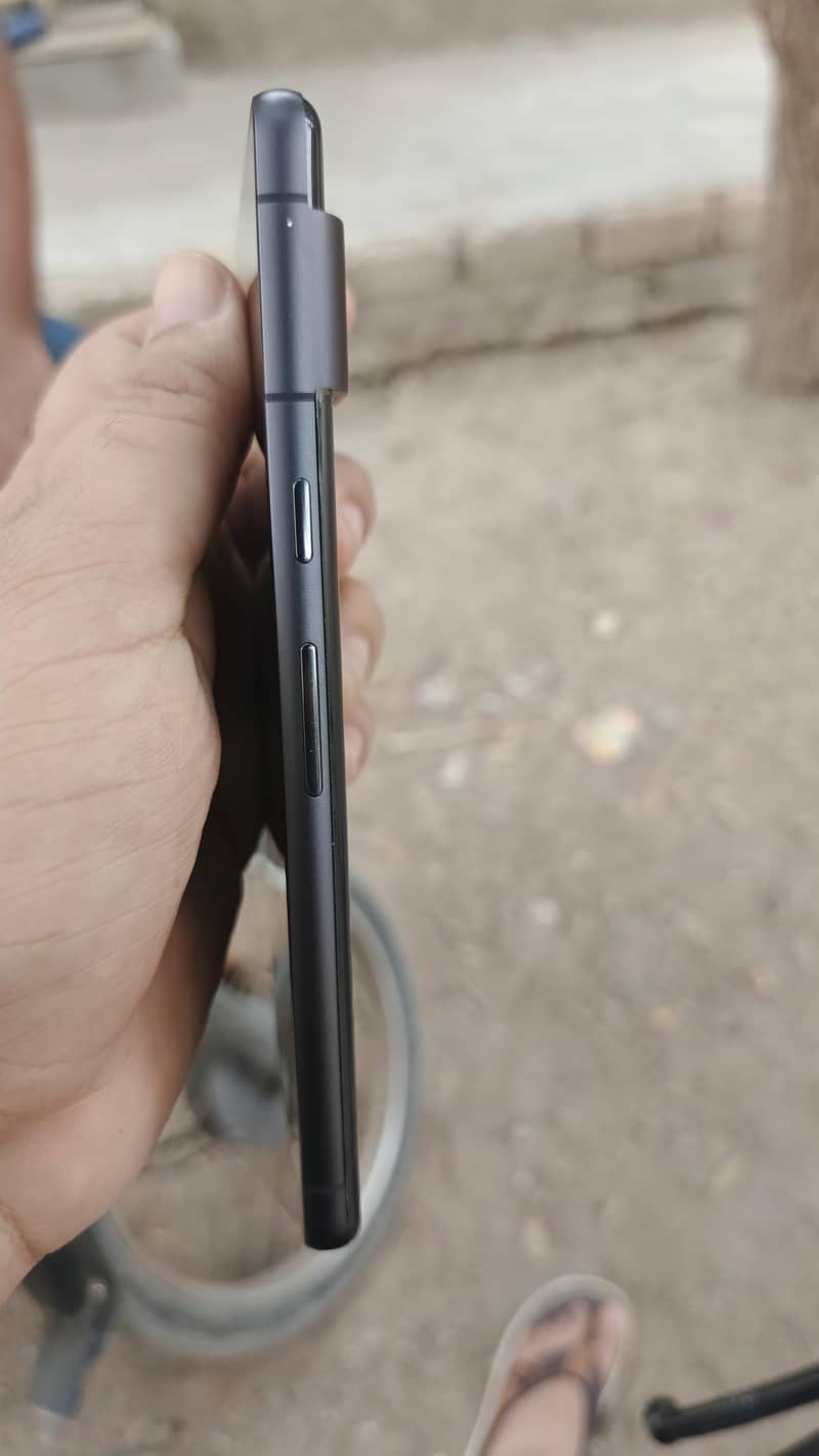 Google Pixel 7 5