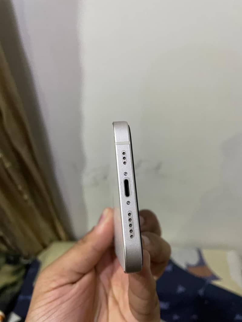 Apple iPhone 12 2
