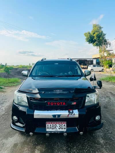 Toyota Hilux 2014