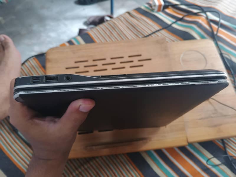 Dell Latitude e7240 5