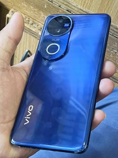 Vivo V50 ram 12+12 rom 512gb