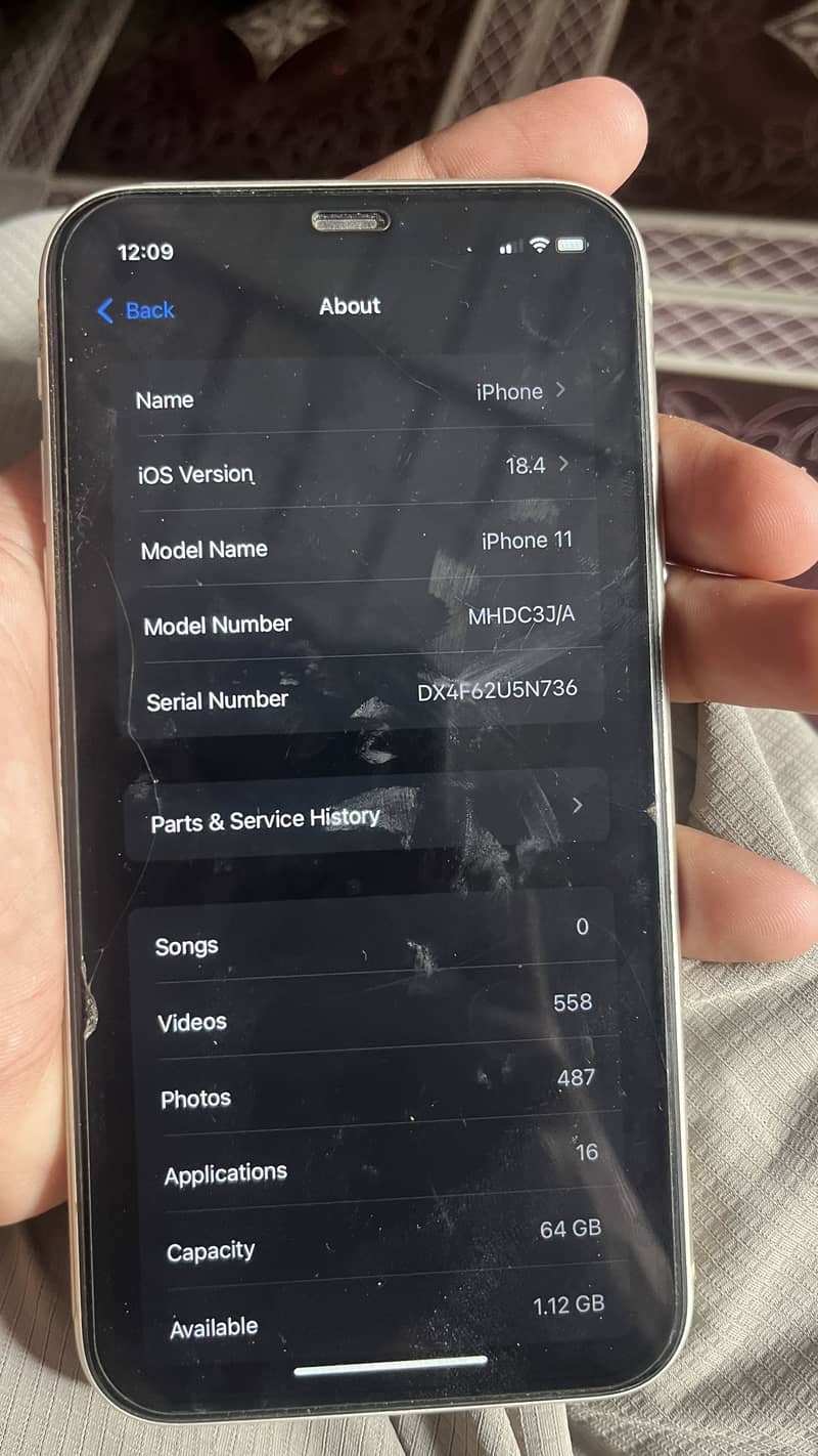 iPhone 11 4