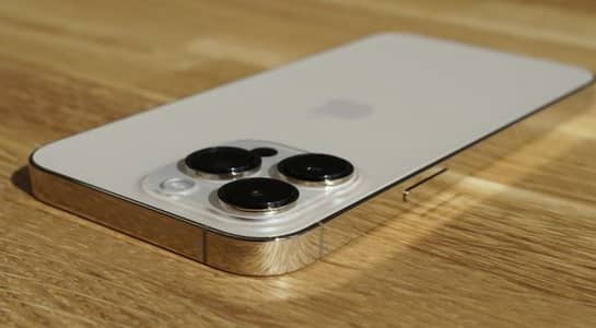 I phone 13pro max white colour jv 100 battery health