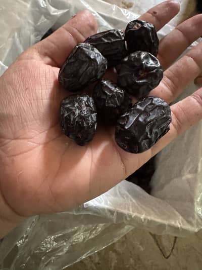 Ajwa organic dates