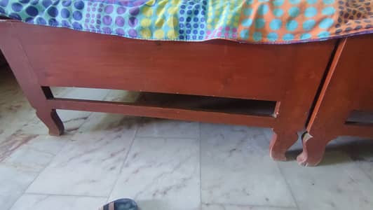 2 single Beds 1 Dressing