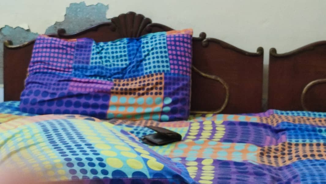 2 single Beds 1 Dressing 3