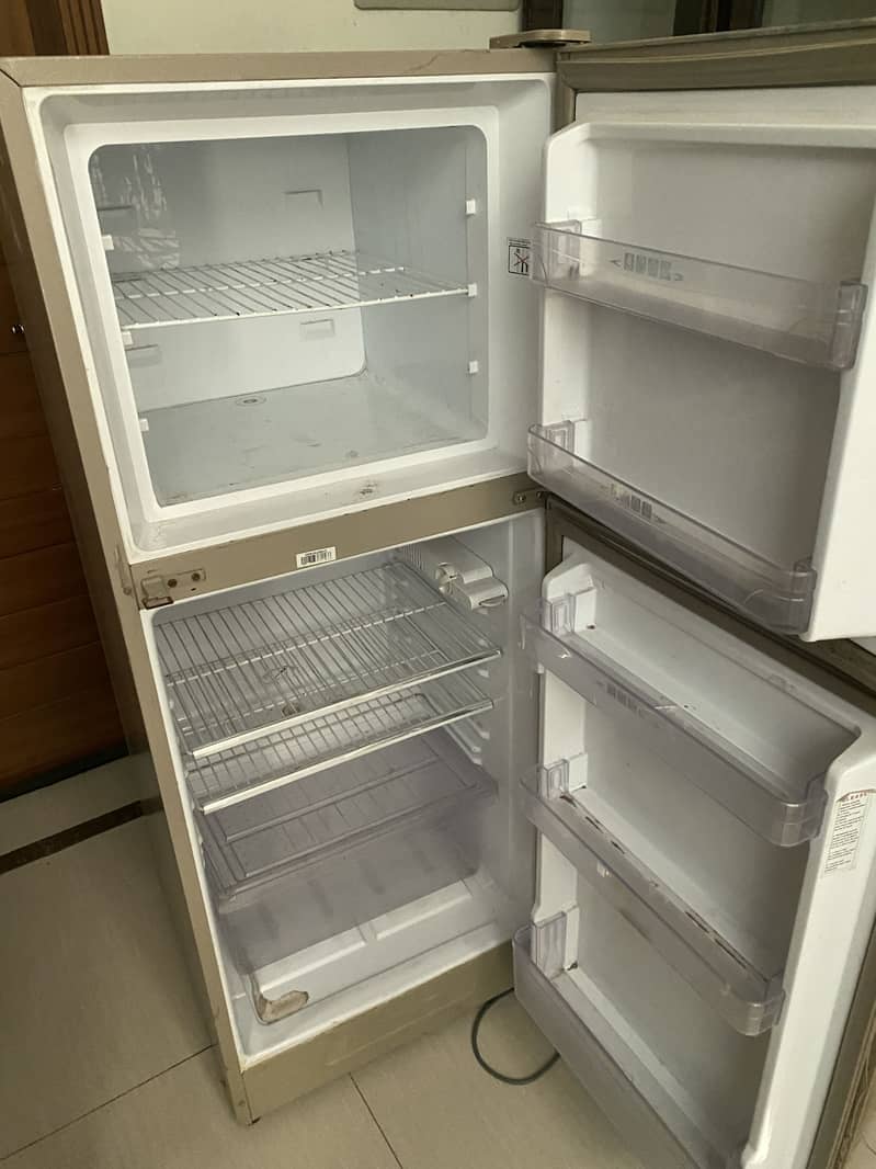 Dawlance fridge 2