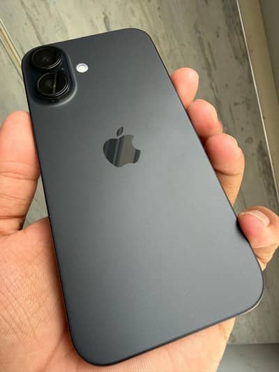 Apple iPhone 16