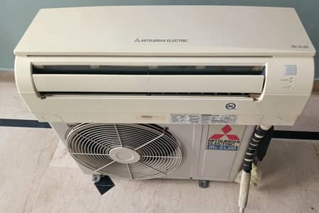 Mitsubishi Mr. slime split AC 1.0 Ton.