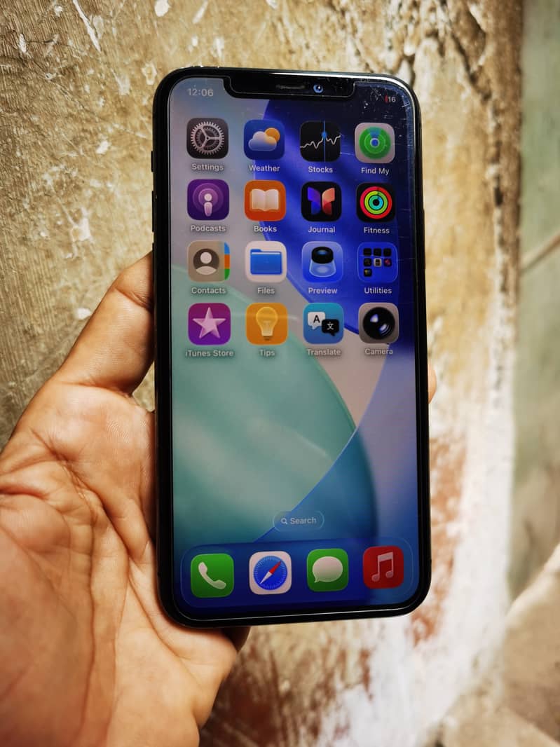 Apple iPhone 11 Pro 1