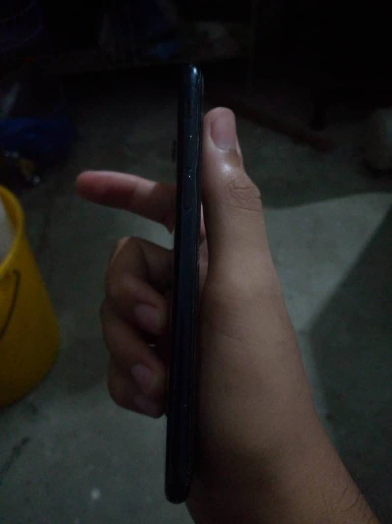 Apple iPhone SE 7