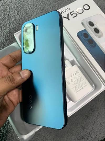 vivo Y500 8+8 GB ram 128GB memory 0325/1268/477