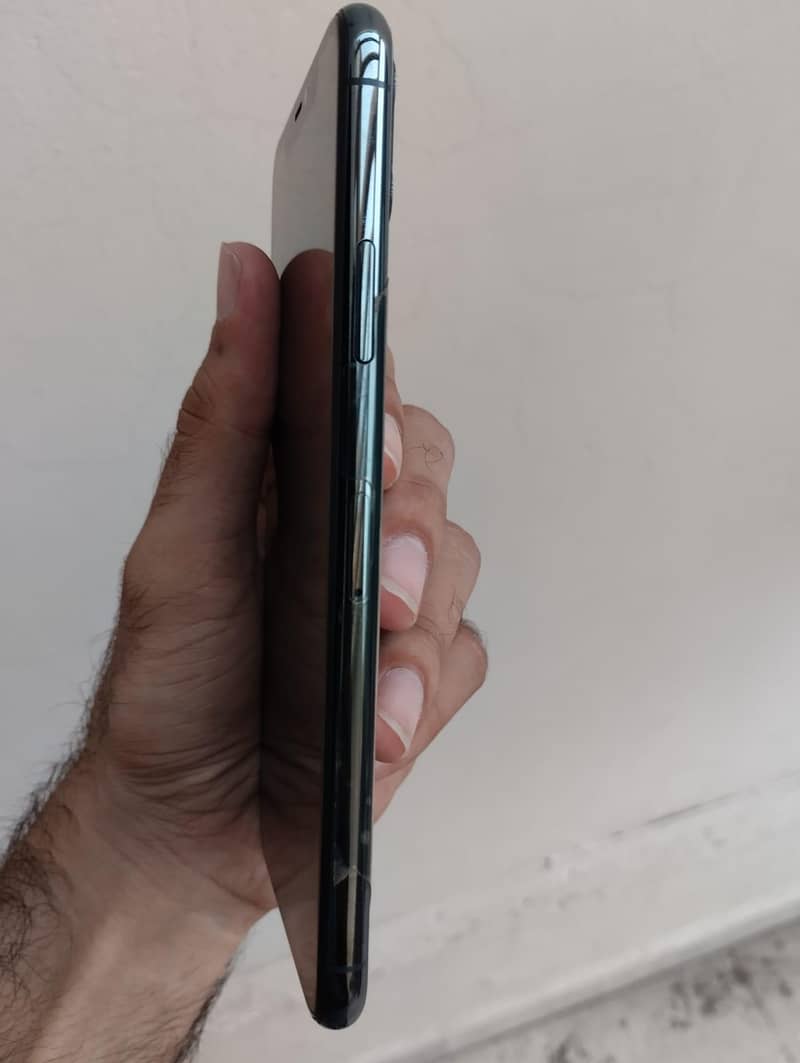 iPhone 11 Pro Max (PTA approved) 5