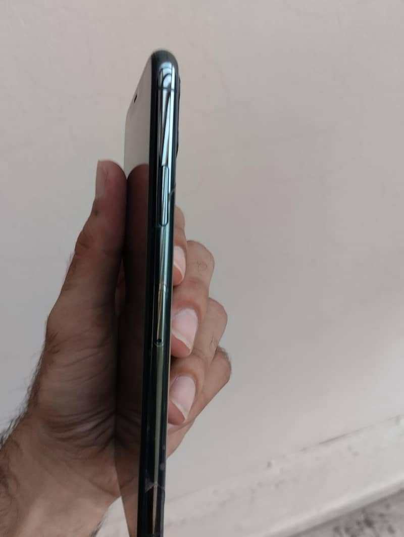 iPhone 11 Pro Max (PTA approved) 7