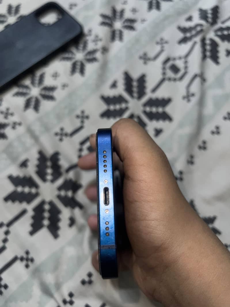 Apple iPhone 12 LLA MODEL 3
