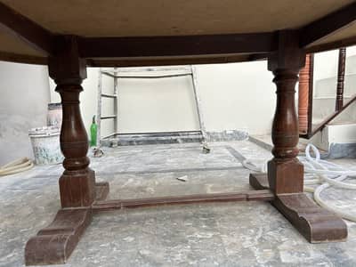 Dining table with 6 chairs king size
