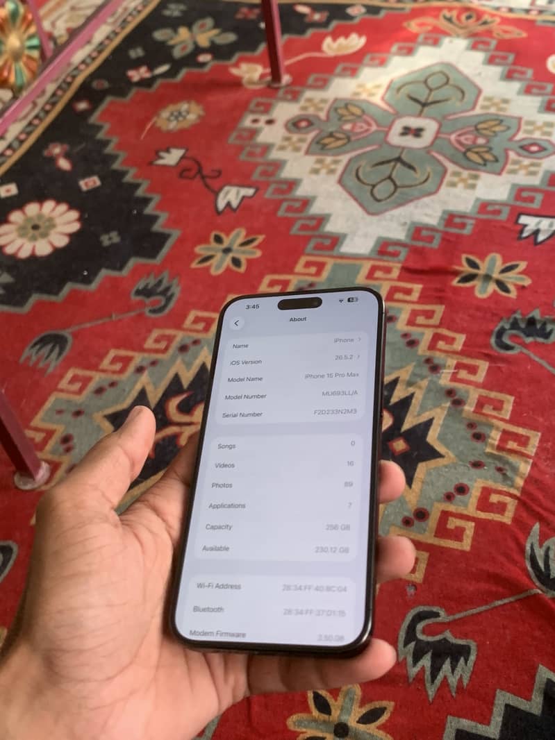 Apple iPhone 15 Pro Max 2