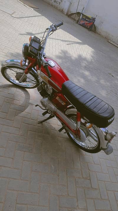 Yamaha 100