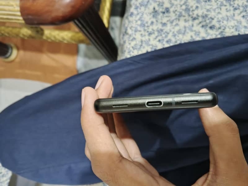 Google Pixel 6a 5